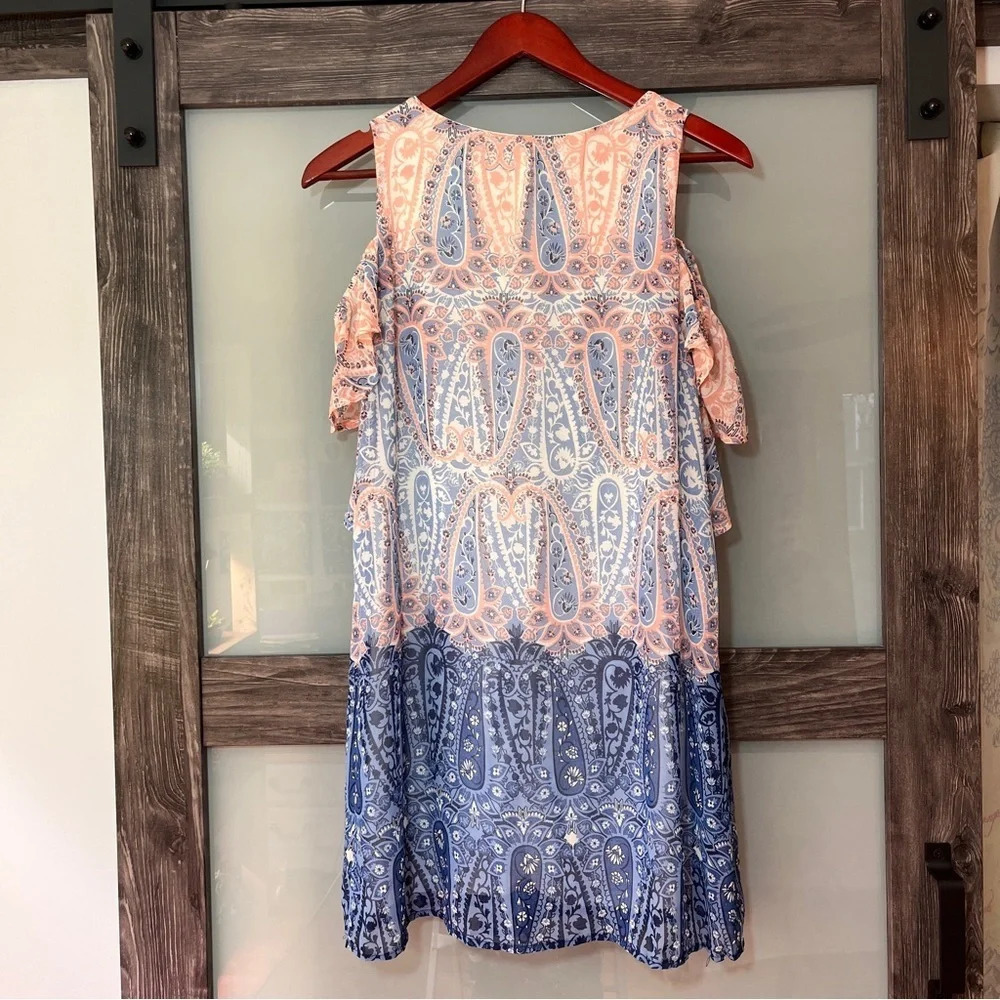 Love Reign Boho Paisley Peekaboo Shoulder Mini Dress Women’s Size M - Picture 7 of 8